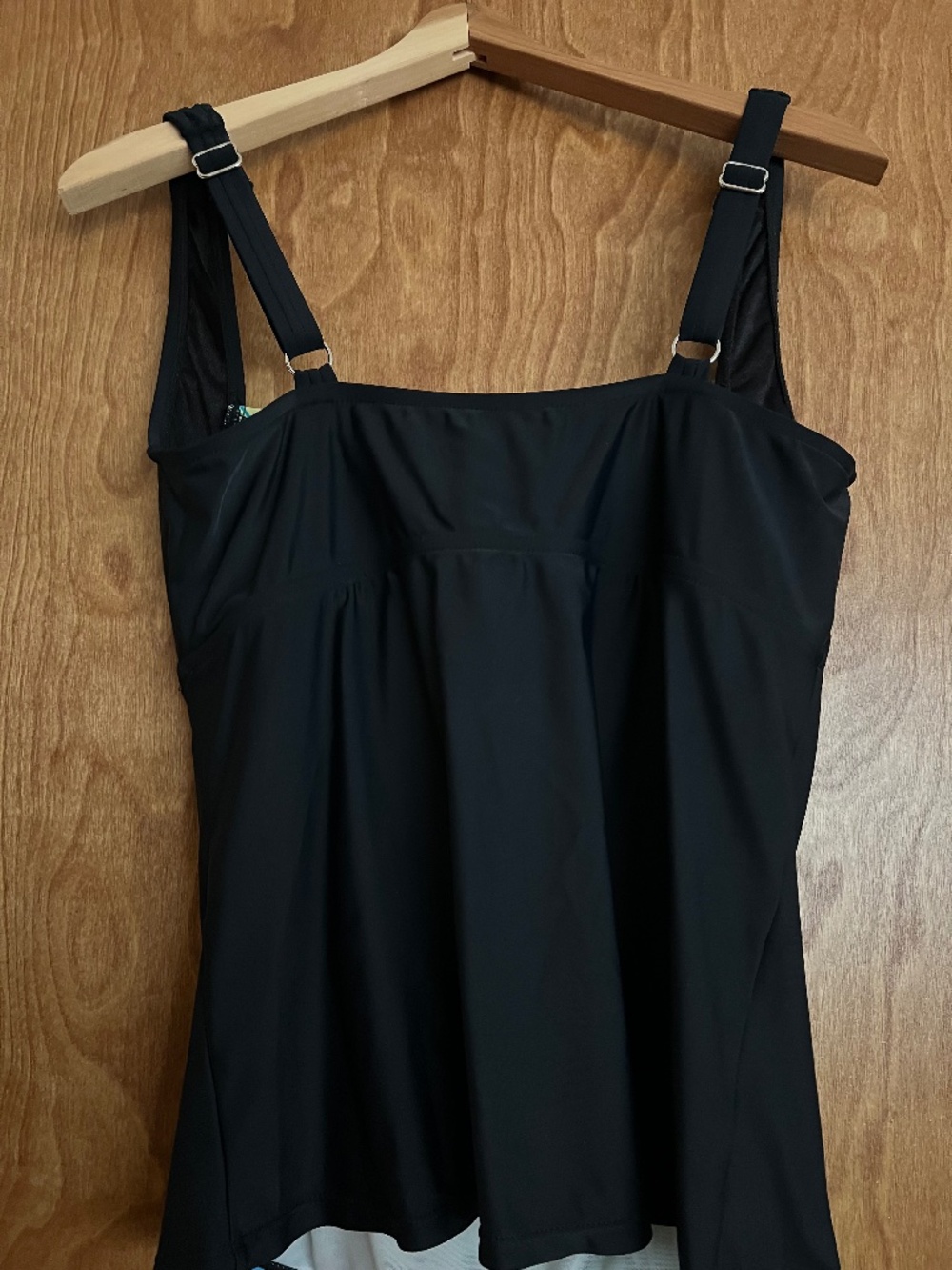 MAXINE of Hollywood Retro Floral Over The Shoulder Shirred Tankini Swimsuit Top - Picture 2 of 4